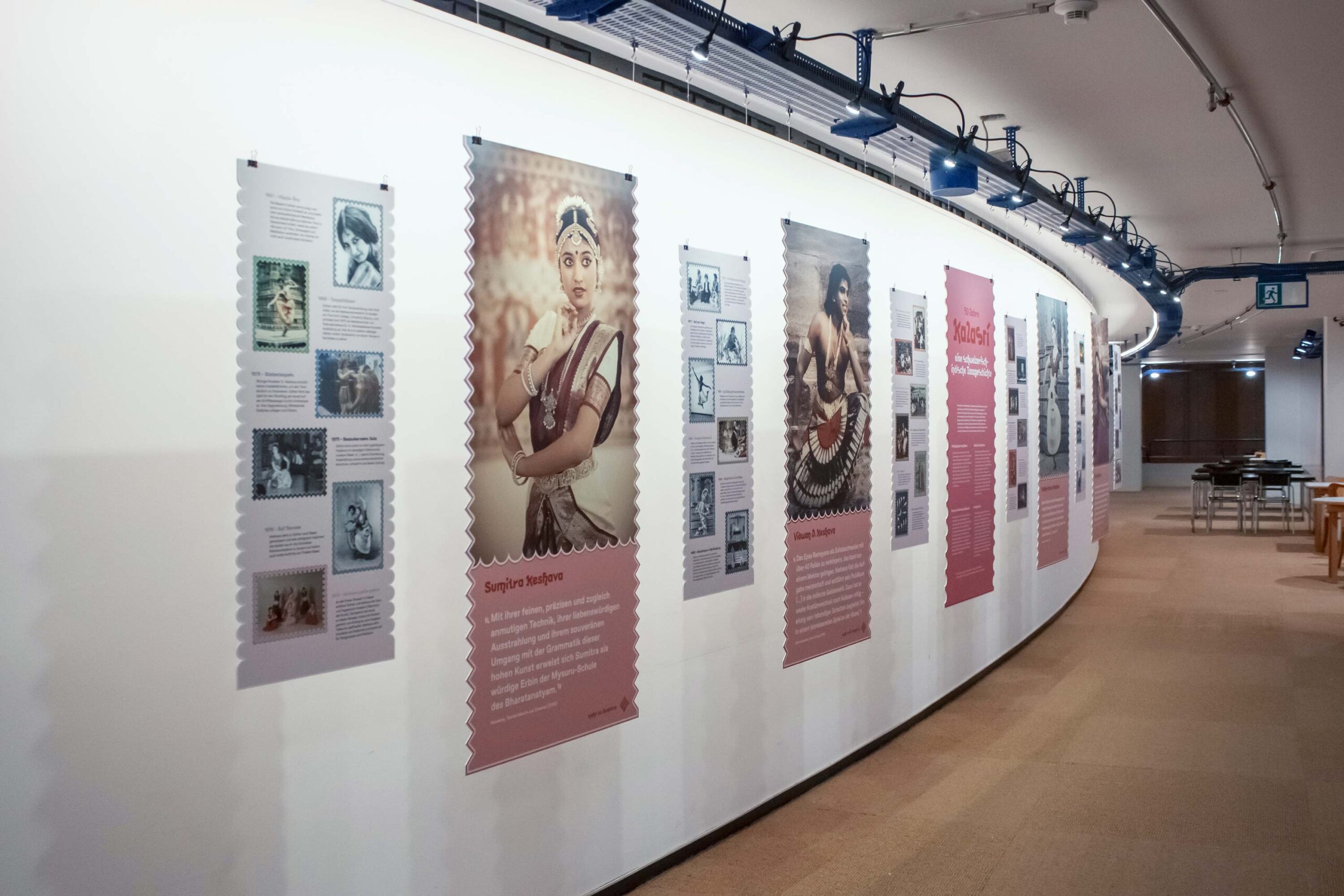 Kulturvermittlung in der Ausstellung 50 Jahre Kalasri