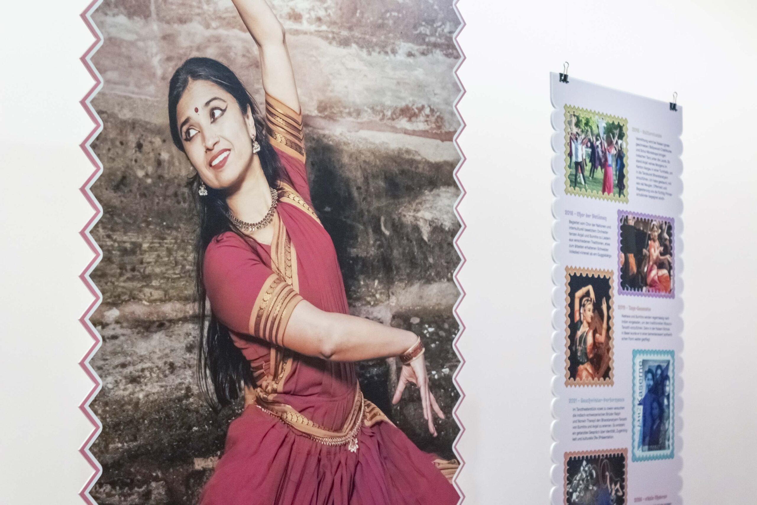 Ausstellungsansicht im Foyer Public des Theater Basel